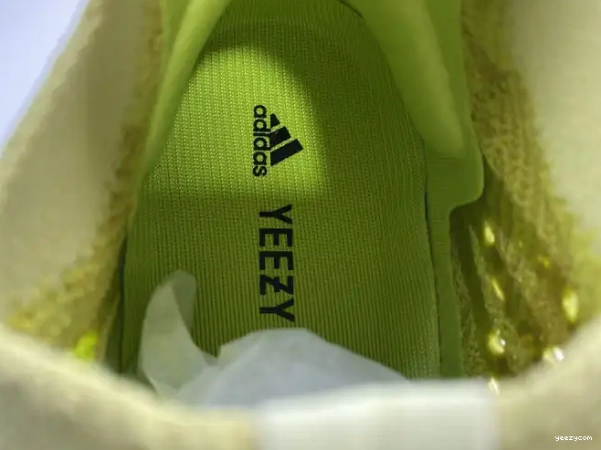 YEEZY GLOW HYLTE ADIDAS BOOST 380 FZ4990 0702
